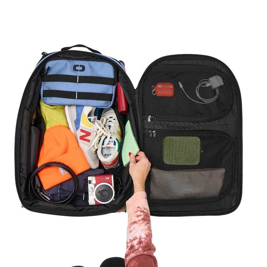 Ogio Layover Travel Bag | 12OBKTELG